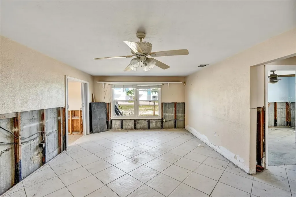 135 143rd Avenue E Madeira Beach FL 33708