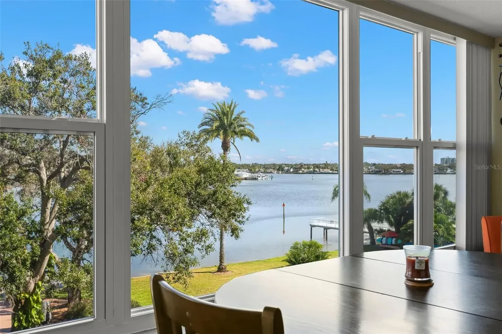 1847 Shore Drive S South Pasadena FL 33707