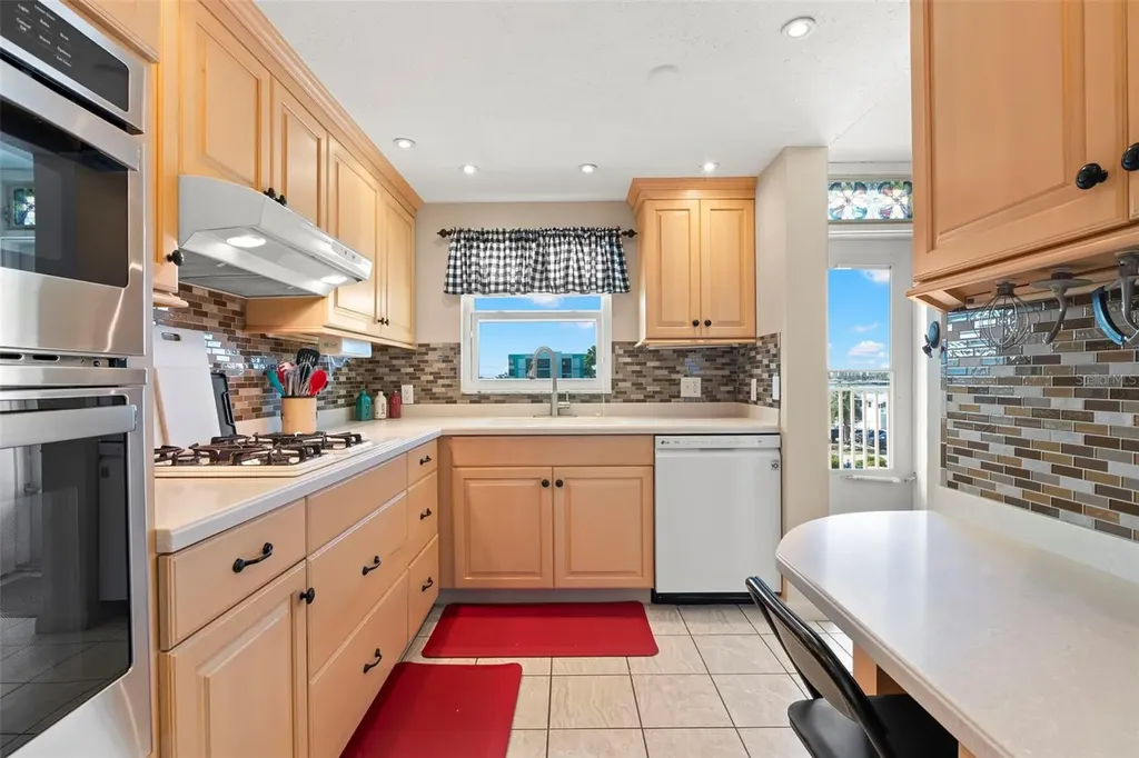 1847 Shore Drive S South Pasadena FL 33707