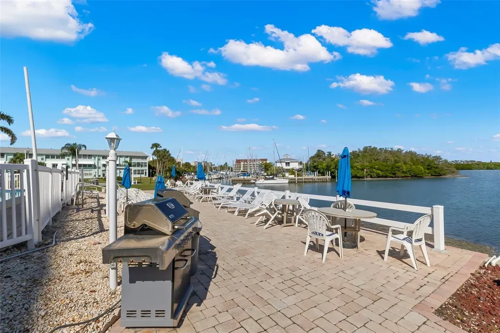 1847 Shore Drive S South Pasadena FL 33707