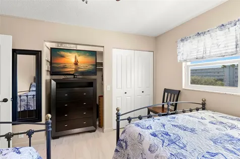1847 Shore Drive S South Pasadena FL 33707