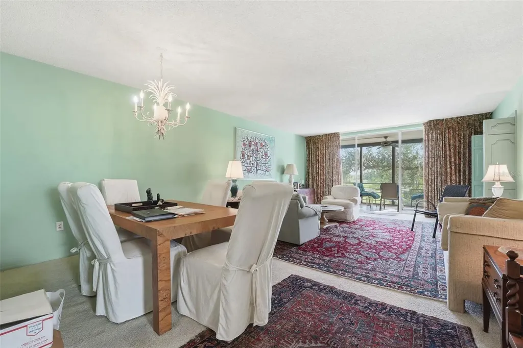7461 W Country Club Drive N Sarasota FL 34243