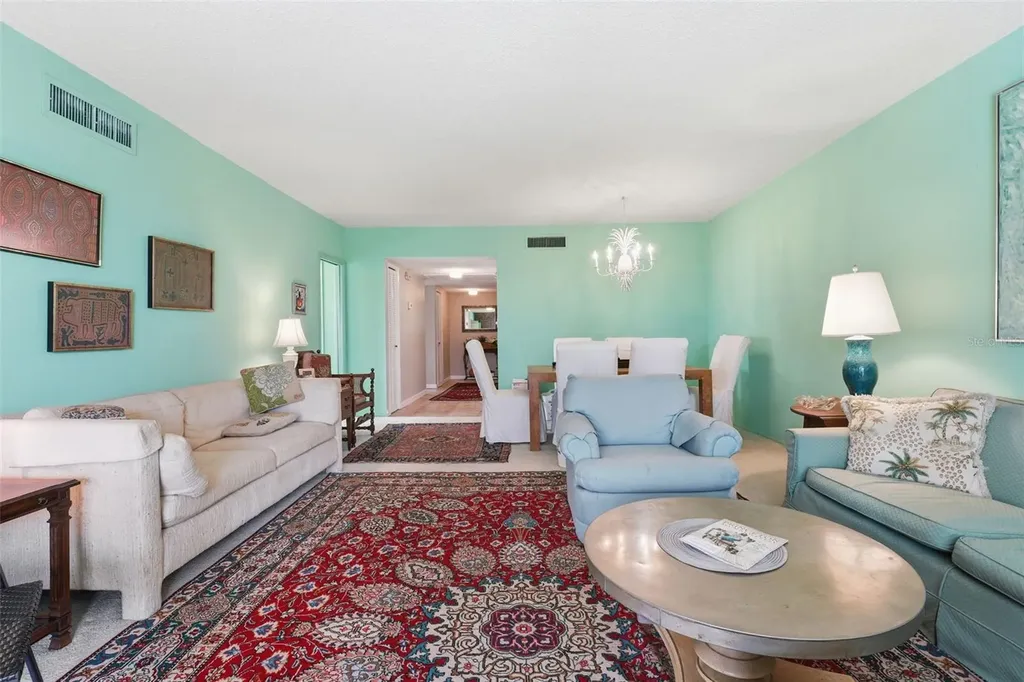7461 W Country Club Drive N Sarasota FL 34243
