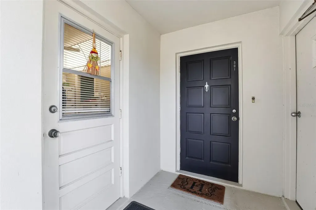 7461 W Country Club Drive N Sarasota FL 34243