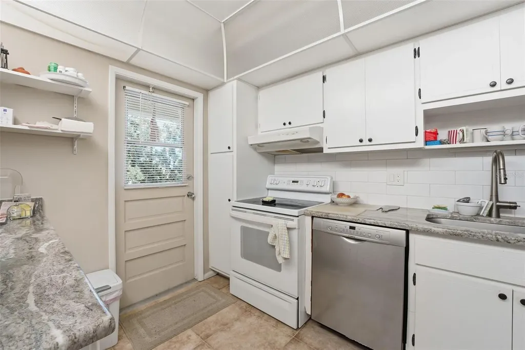 7461 W Country Club Drive N Sarasota FL 34243