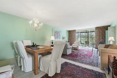7461 W Country Club Drive N Sarasota FL 34243
