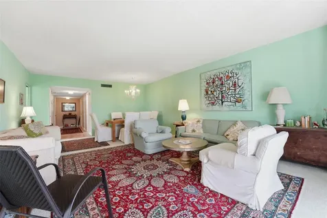 7461 W Country Club Drive N Sarasota FL 34243