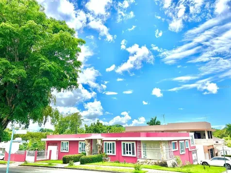 3 Luhn Urb. Victor Braegger Guaynabo PR 00966