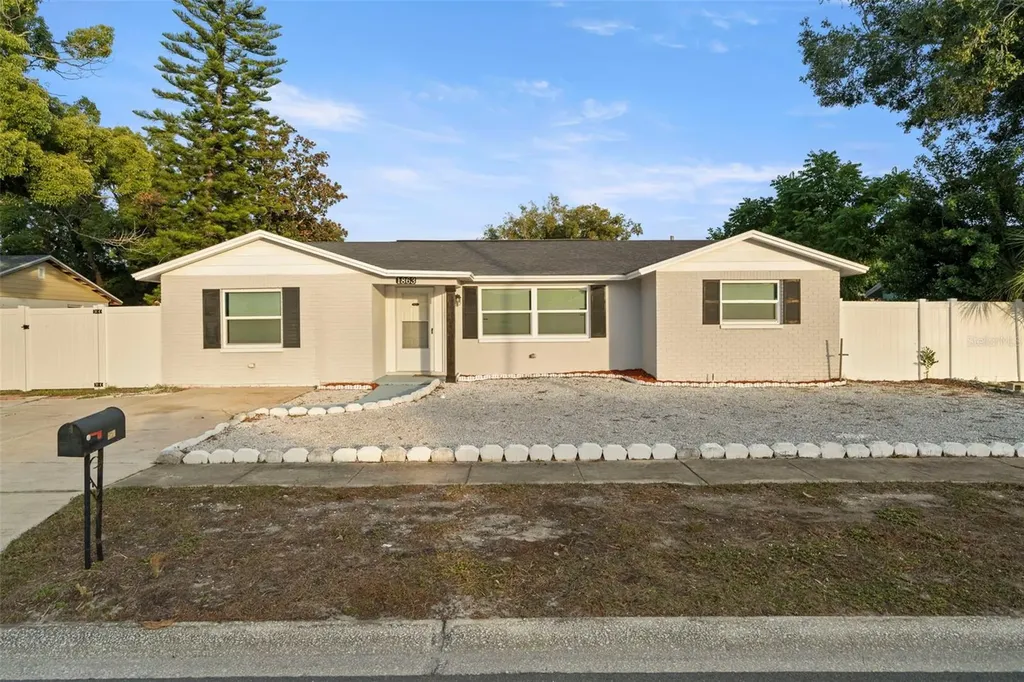 1863 12th Street SW Largo FL 33778