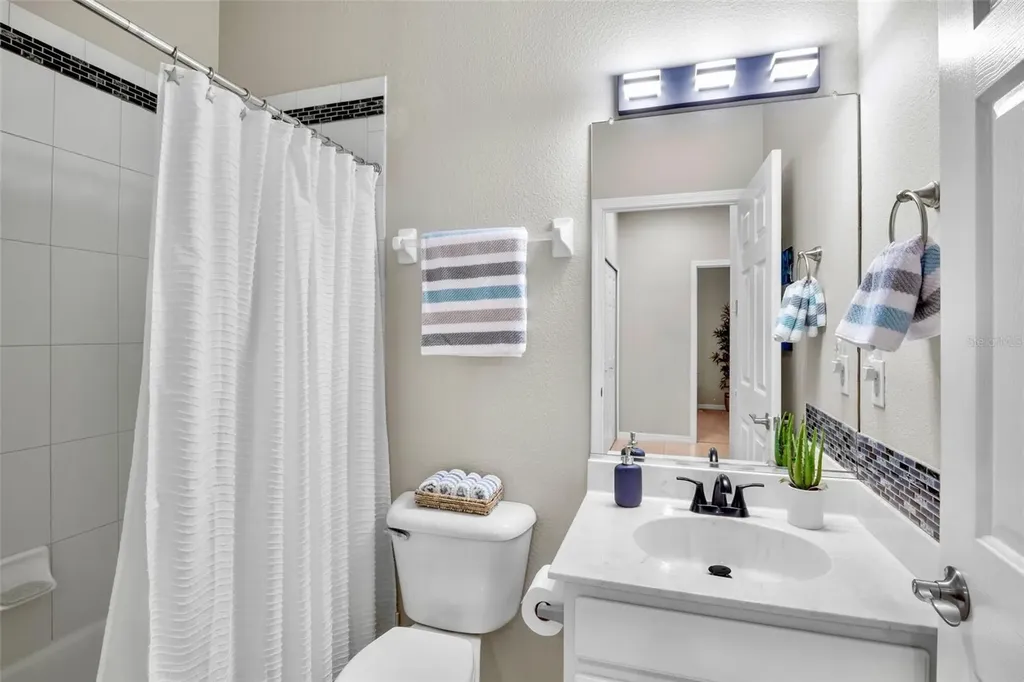 3537 Parkridge Circle Sarasota FL 34243