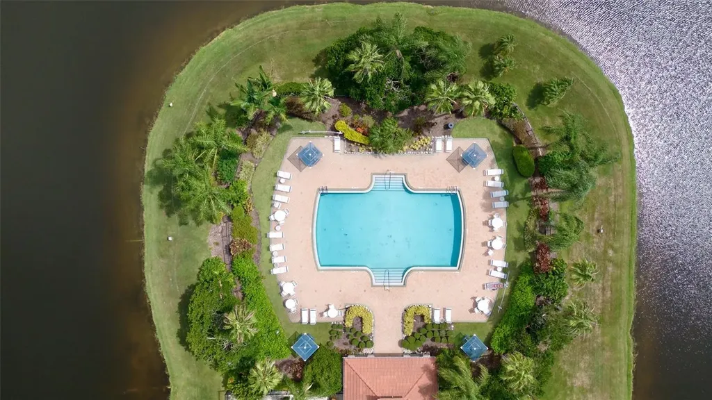 3537 Parkridge Circle Sarasota FL 34243