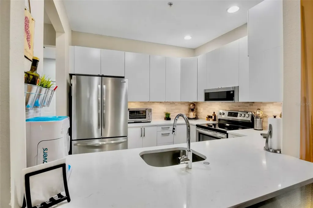 3537 Parkridge Circle Sarasota FL 34243