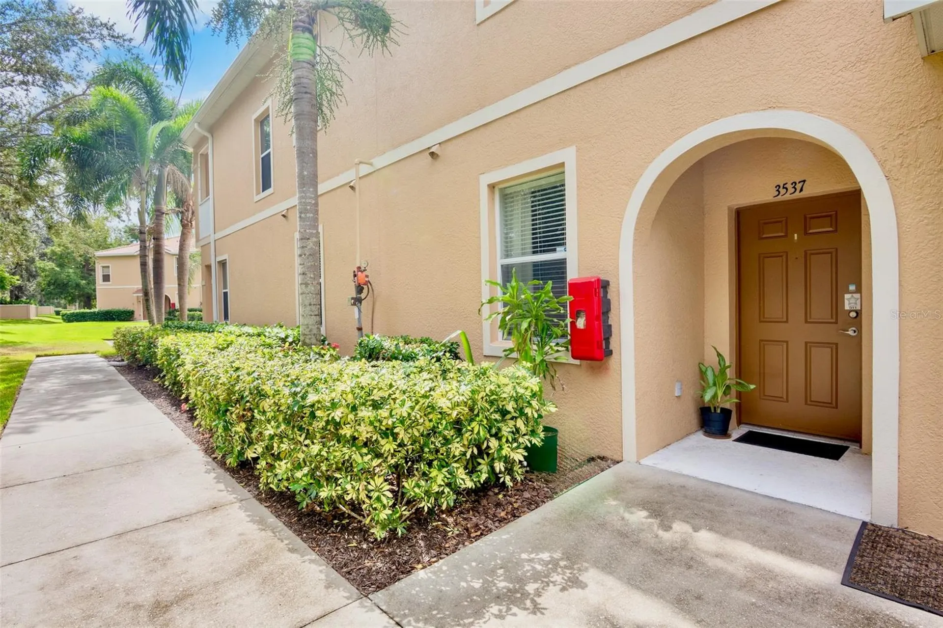 3537 Parkridge Circle Sarasota FL 34243