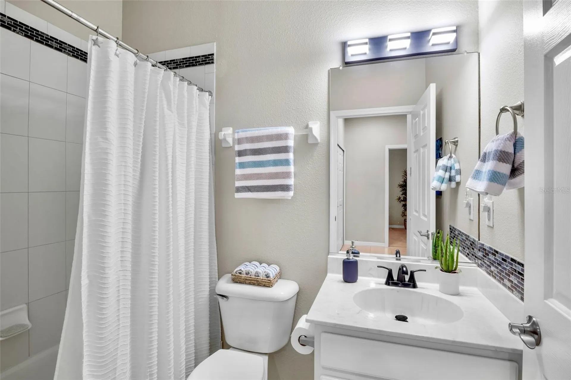 3537 Parkridge Circle Sarasota FL 34243