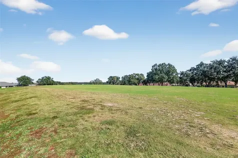 21202 Braveheart Drive Leesburg FL 34748