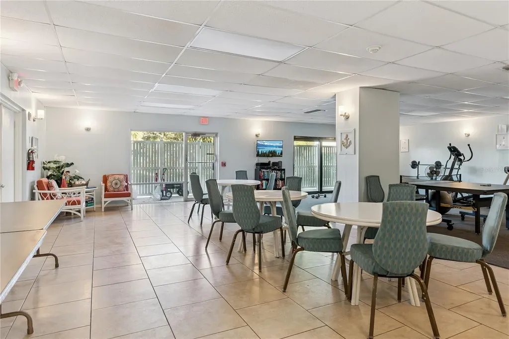 St Petersburg FL 33710
