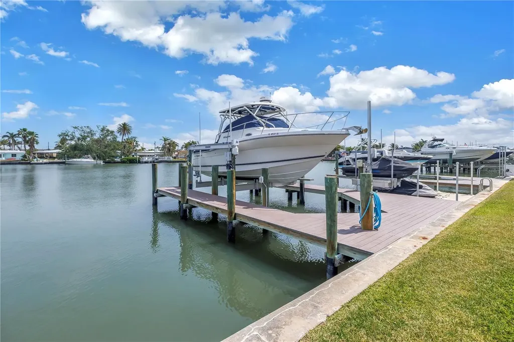 100 Windrush Boulevard Indian Rocks Beach FL 33785