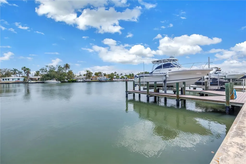 100 Windrush Boulevard Indian Rocks Beach FL 33785