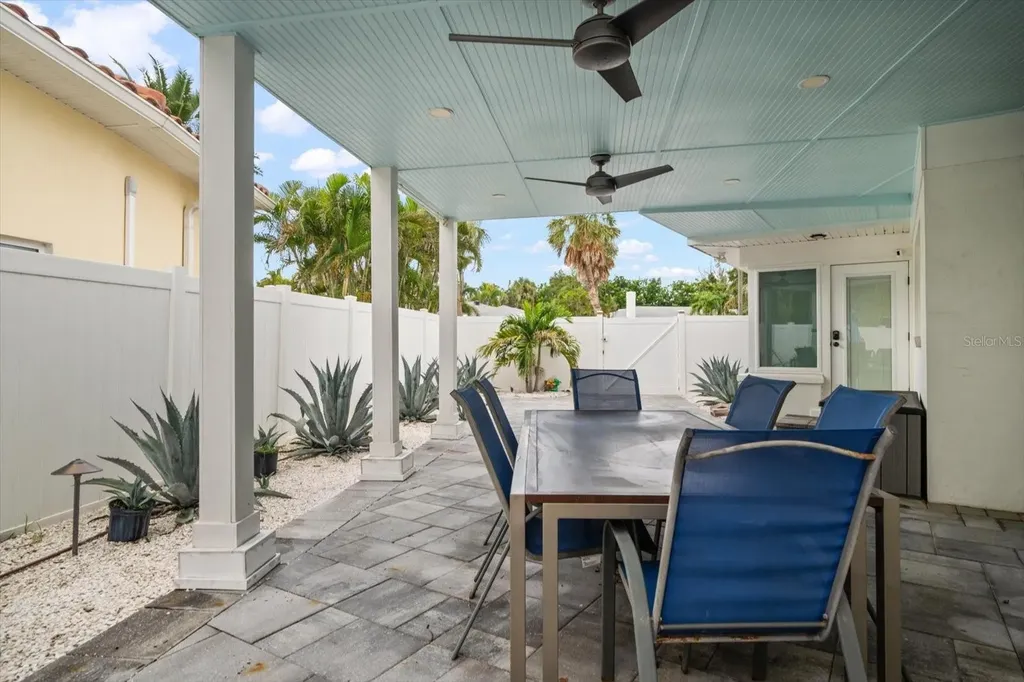 1018 Bay Esplanade Clearwater Beach FL 33767