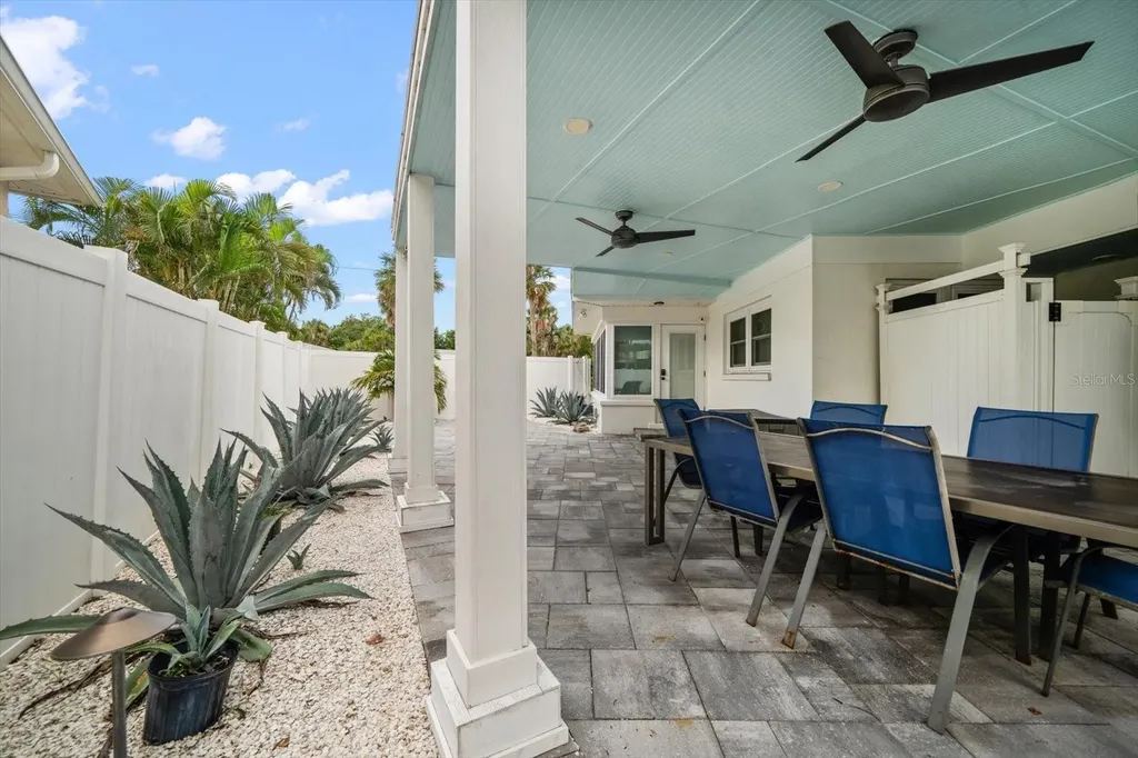 1018 Bay Esplanade Clearwater Beach FL 33767