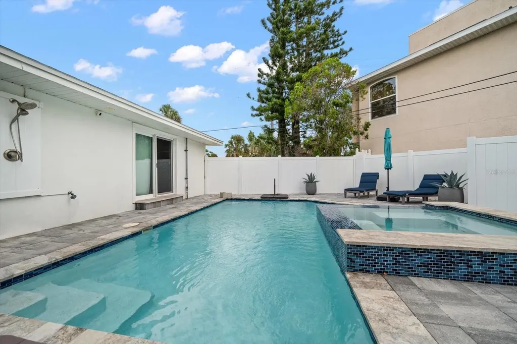 1018 Bay Esplanade Clearwater Beach FL 33767