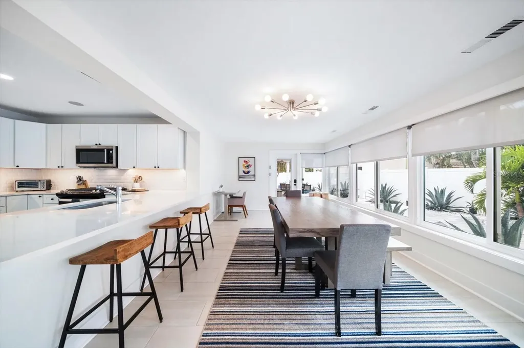 1018 Bay Esplanade Clearwater Beach FL 33767