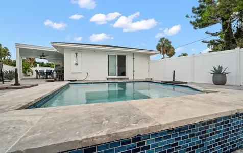 1018 Bay Esplanade Clearwater Beach FL 33767