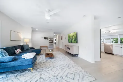 1018 Bay Esplanade Clearwater Beach FL 33767