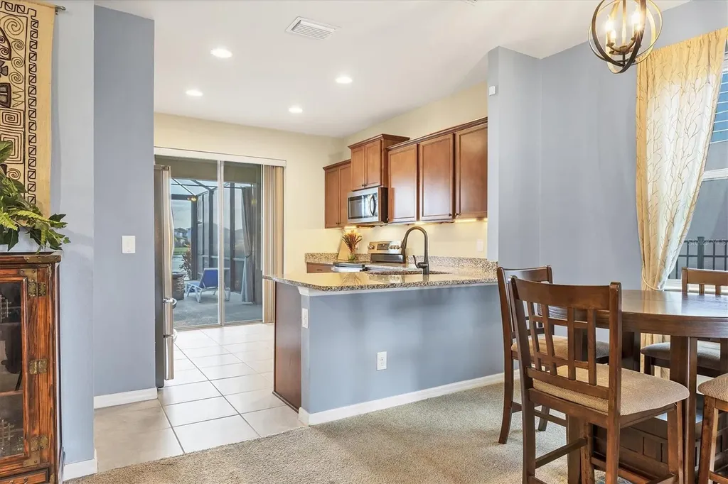 6443 Kenava Loop Palmetto FL 34221