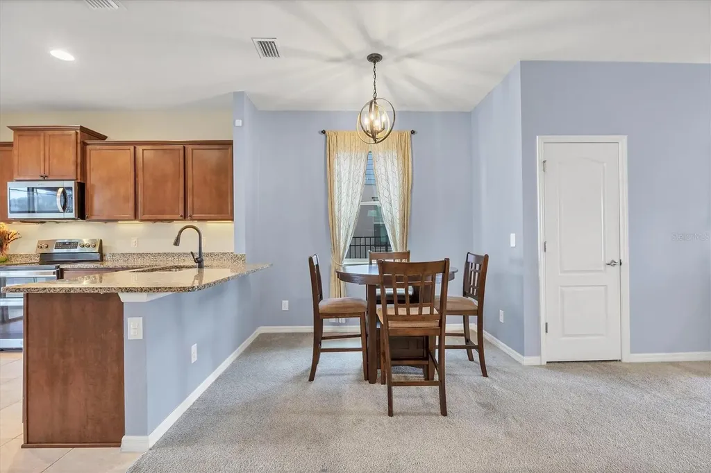 6443 Kenava Loop Palmetto FL 34221