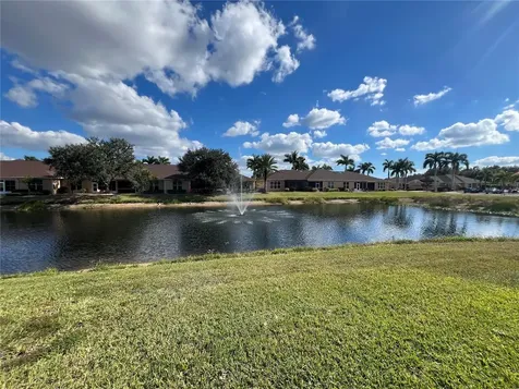 4721 Turnberry Circle North Port FL 34288