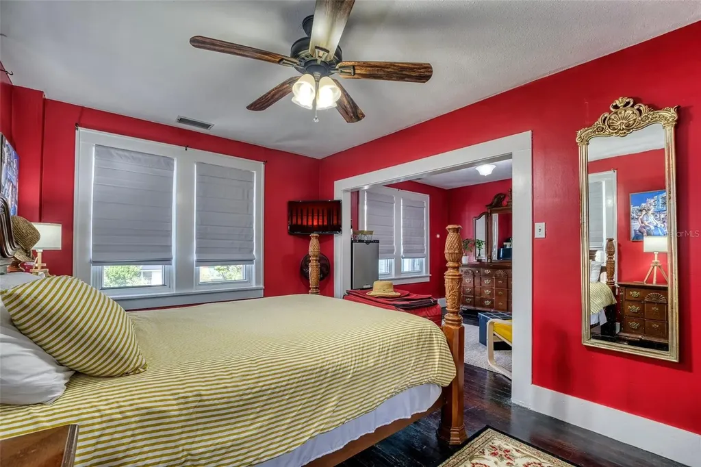 304 15th Street W Bradenton FL 34205