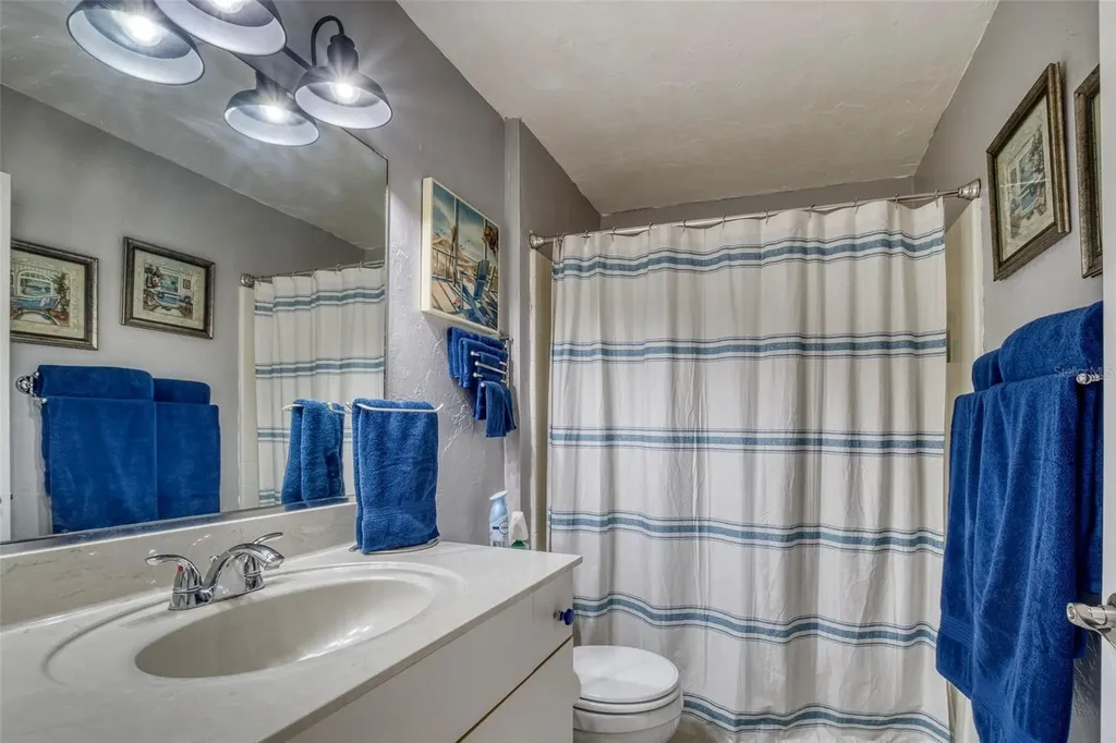 304 15th Street W Bradenton FL 34205