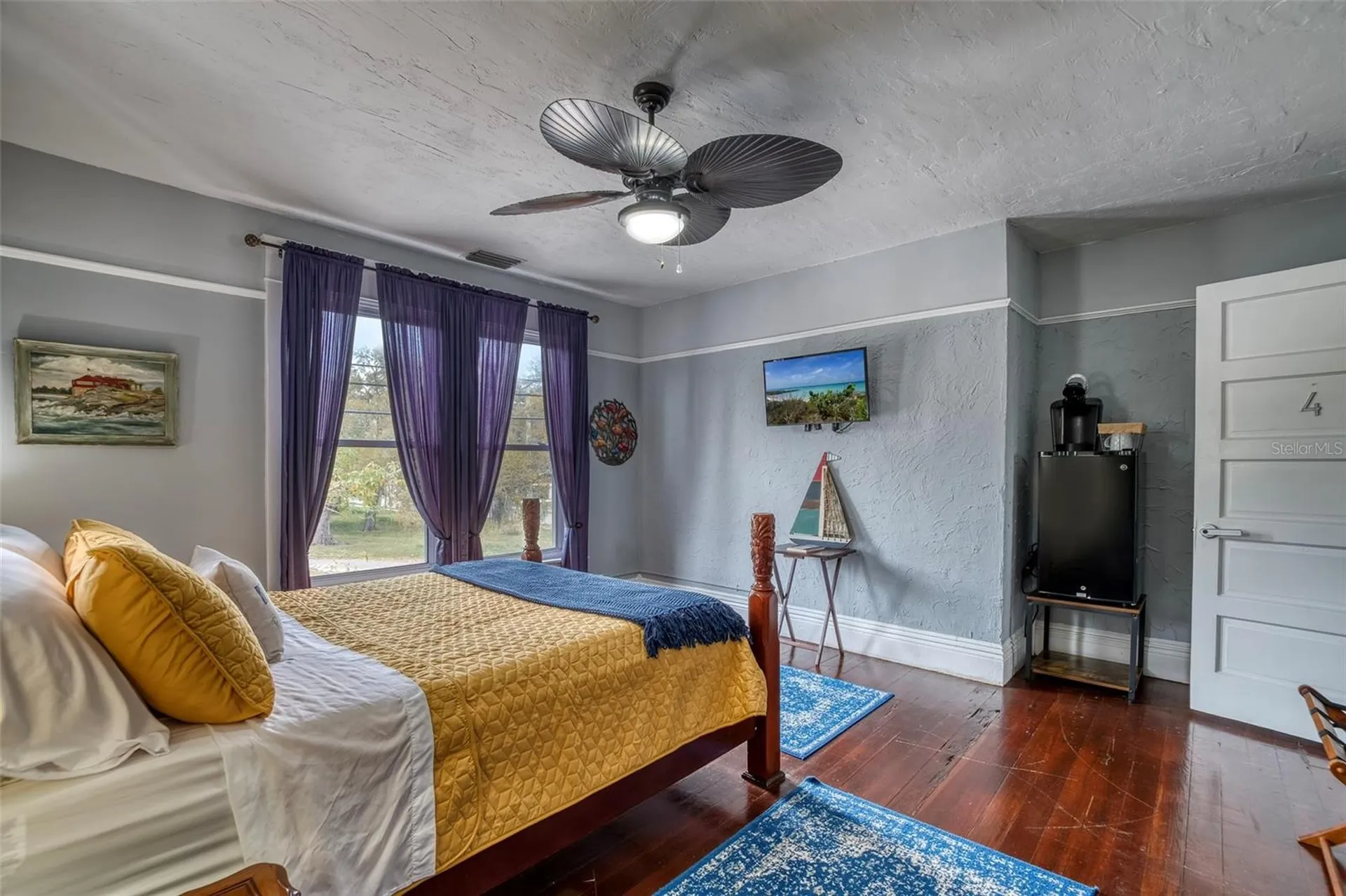304 15th Street W Bradenton FL 34205