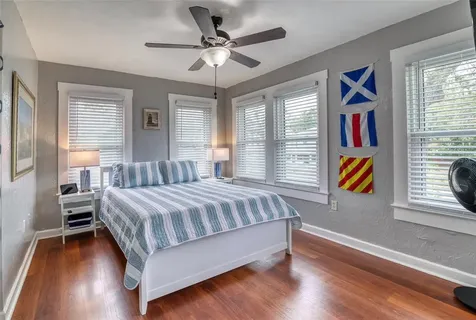 304 15th Street W Bradenton FL 34205