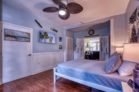 304 15th Street W Bradenton FL 34205