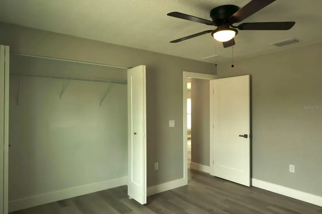15 Malauka Pass Way Ocklawaha FL 32179