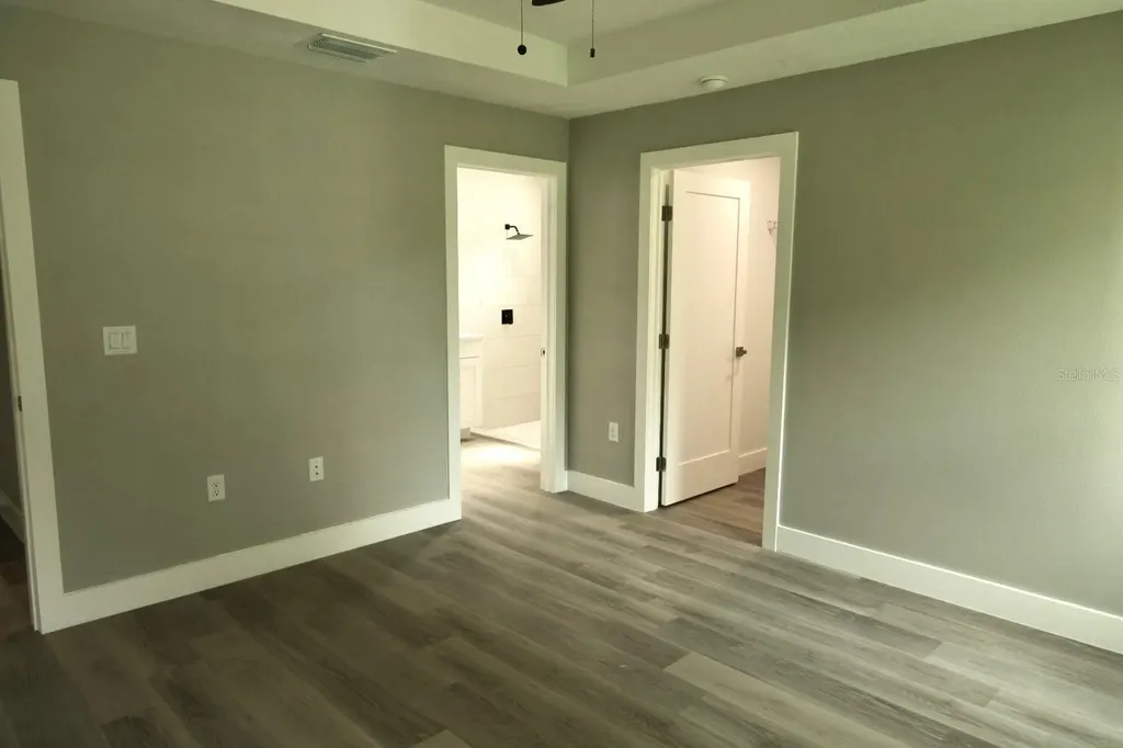 15 Malauka Pass Way Ocklawaha FL 32179