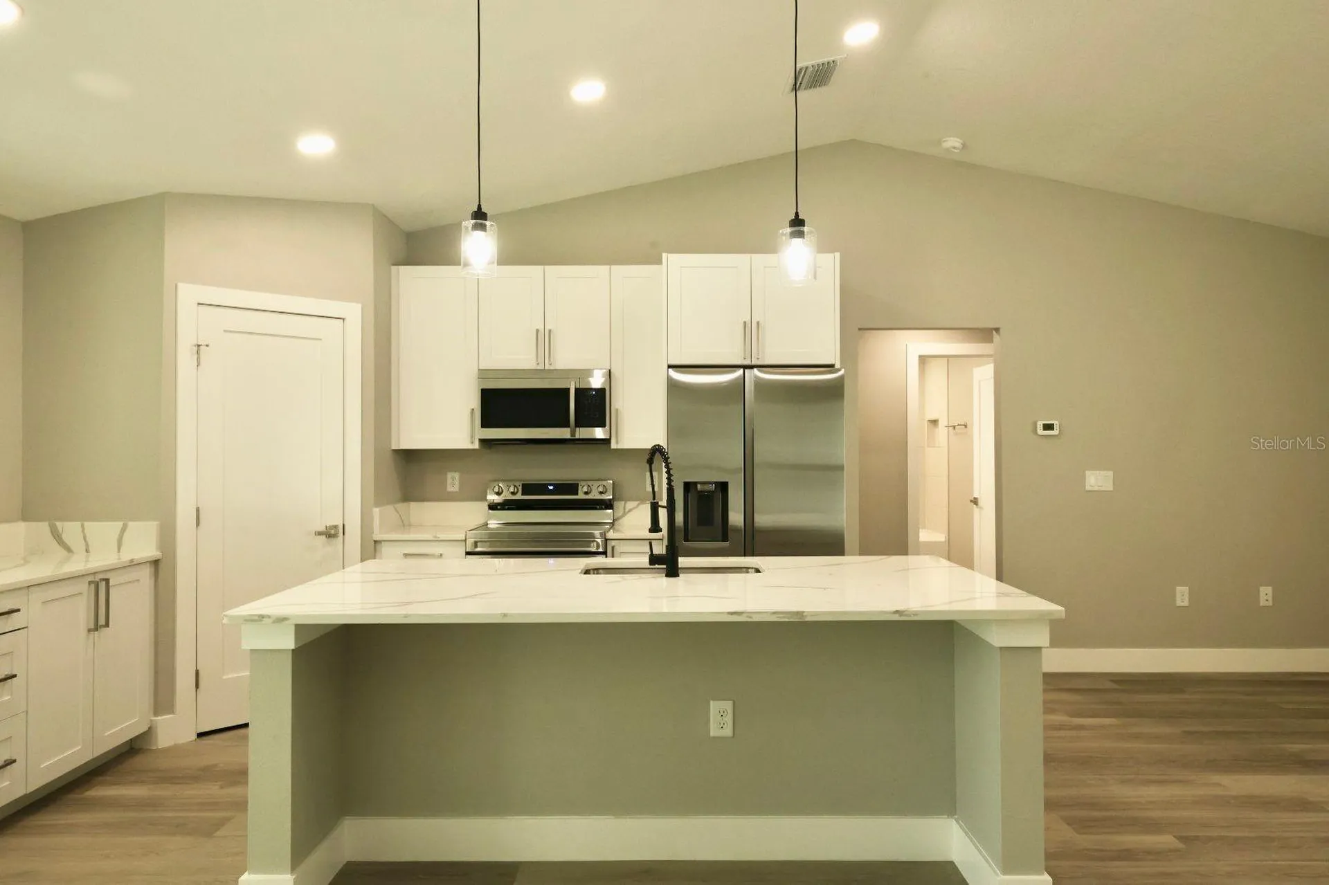 15 Malauka Pass Way Ocklawaha FL 32179