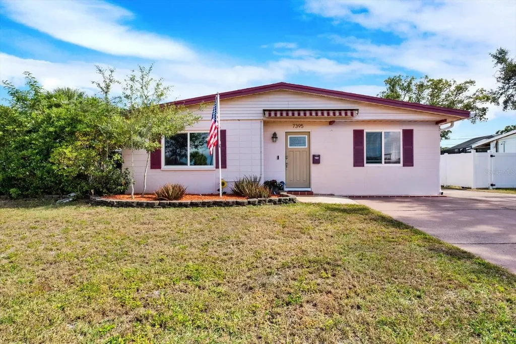 7395 18th Street N St Petersburg FL 33702