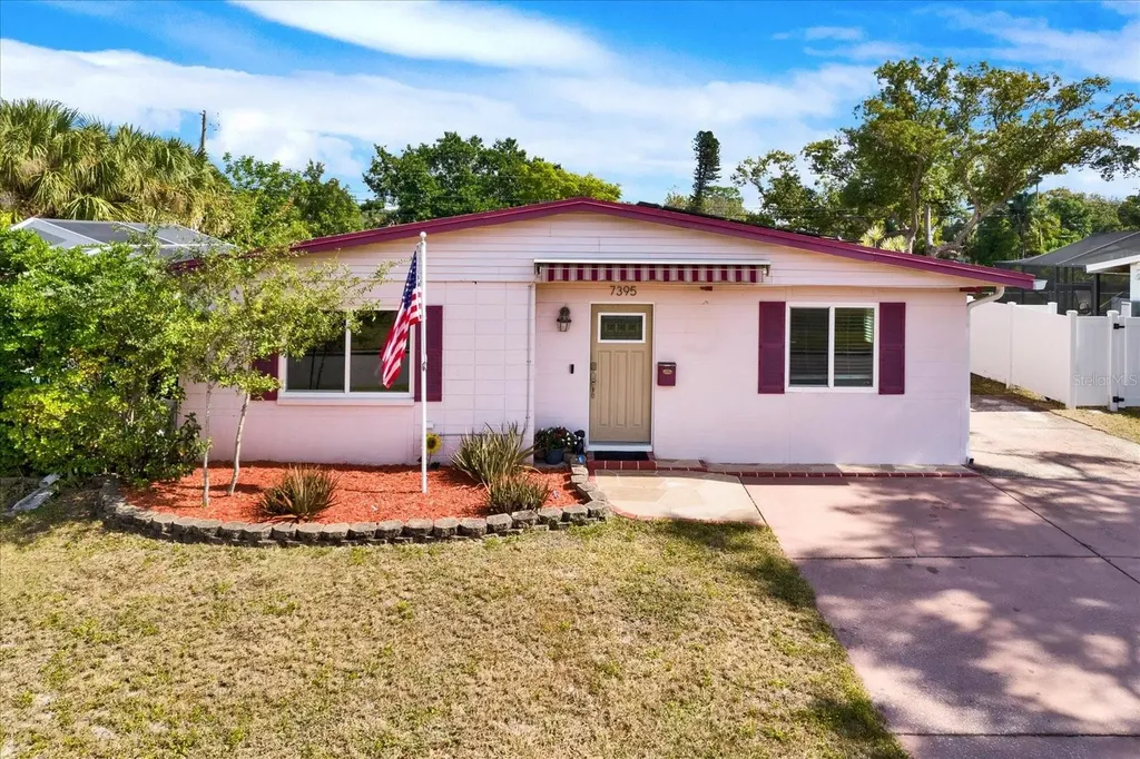 7395 18th Street N St Petersburg FL 33702