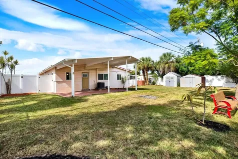 7395 18th Street N St Petersburg FL 33702