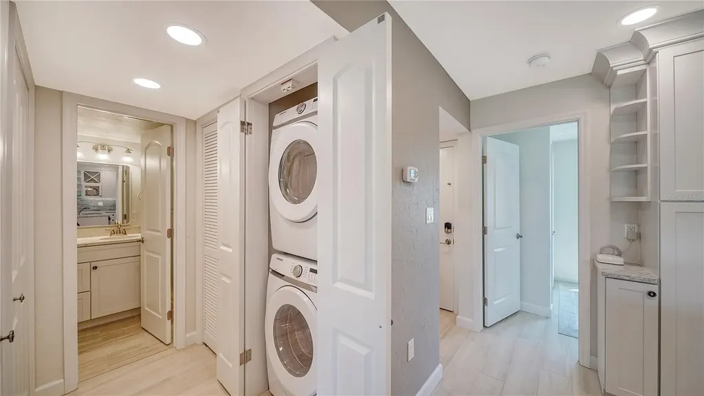 4760 Gulf Of Mexico Dr. Villa 7 Longboat Key FL 34228