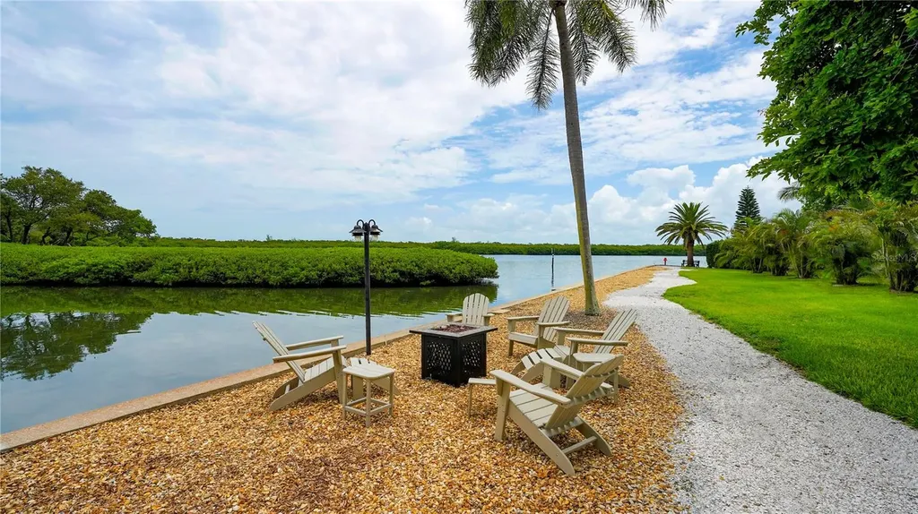 4760 Gulf Of Mexico Dr. Villa 7 Longboat Key FL 34228