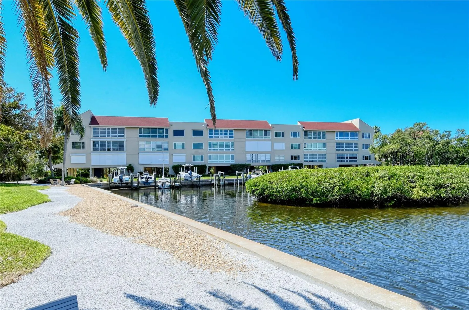 4760 Gulf Of Mexico Dr. Villa 7 Longboat Key FL 34228