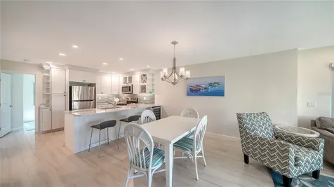 4760 Gulf Of Mexico Dr. Villa 7 Longboat Key FL 34228