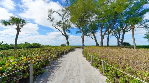 4760 Gulf Of Mexico Dr. Villa 7 Longboat Key FL 34228