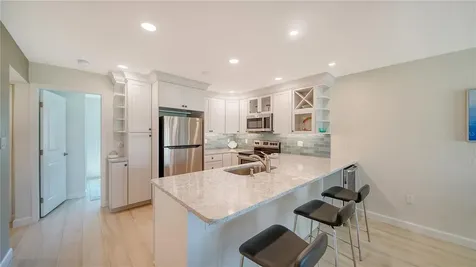 4760 Gulf Of Mexico Dr. Villa 7 Longboat Key FL 34228
