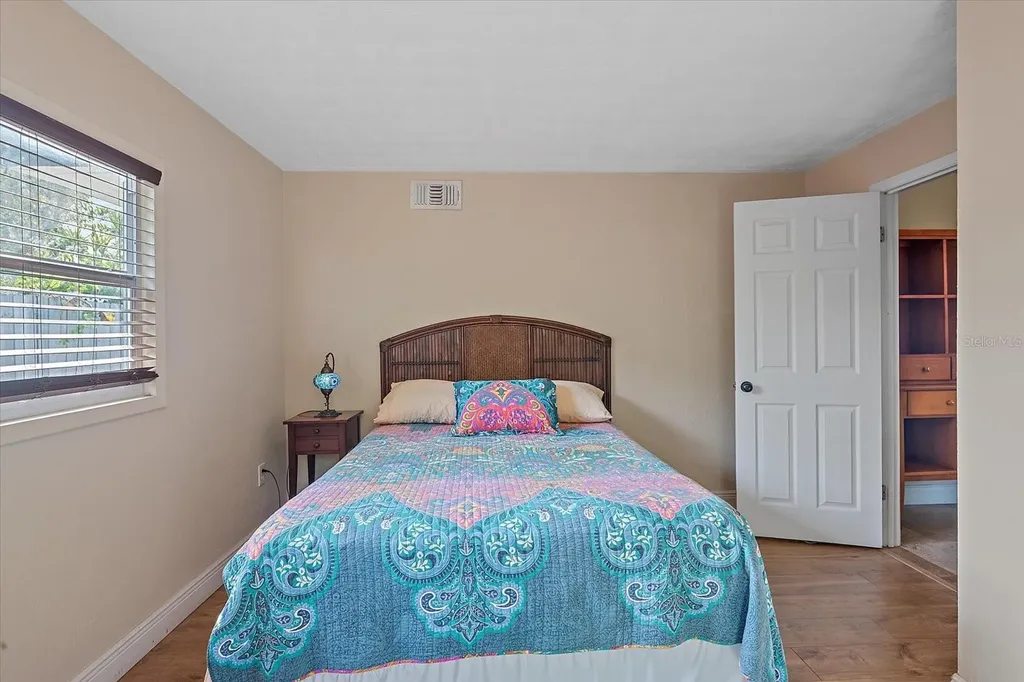2313 Loma Linda Street Sarasota FL 34239