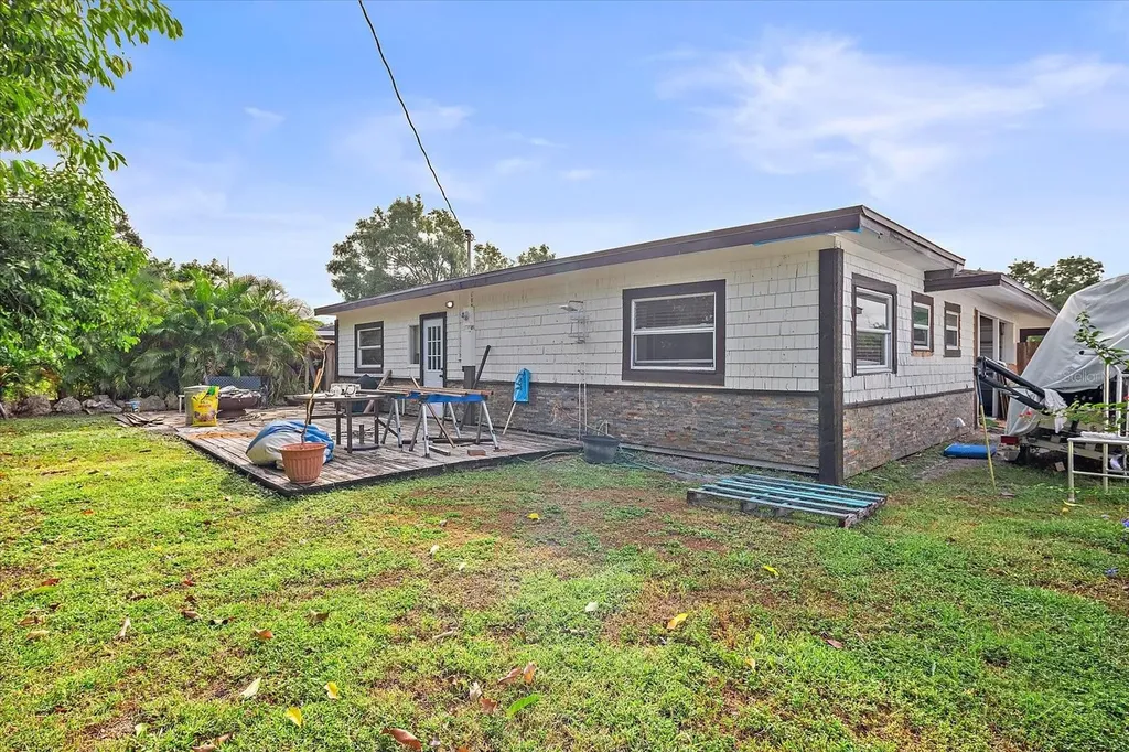 2313 Loma Linda Street Sarasota FL 34239